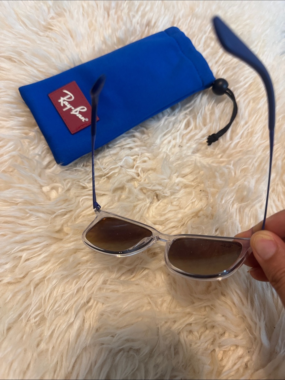 Ray-Ban jr kids Clear Frame Sunglasses with Blue Mirrored Lenses and Blue Pouch - Picture 3 of 6